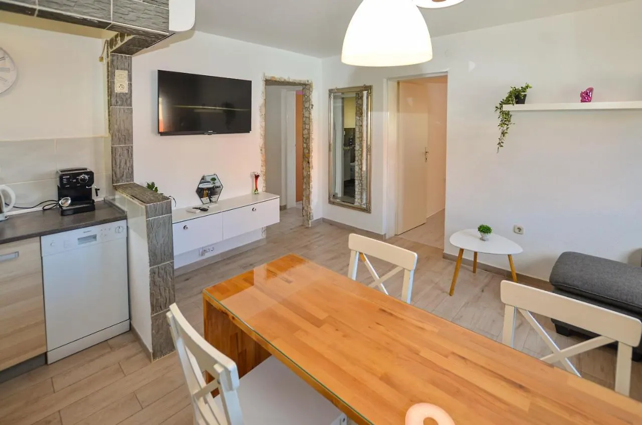 Apartments Iris Rovinj Croatia